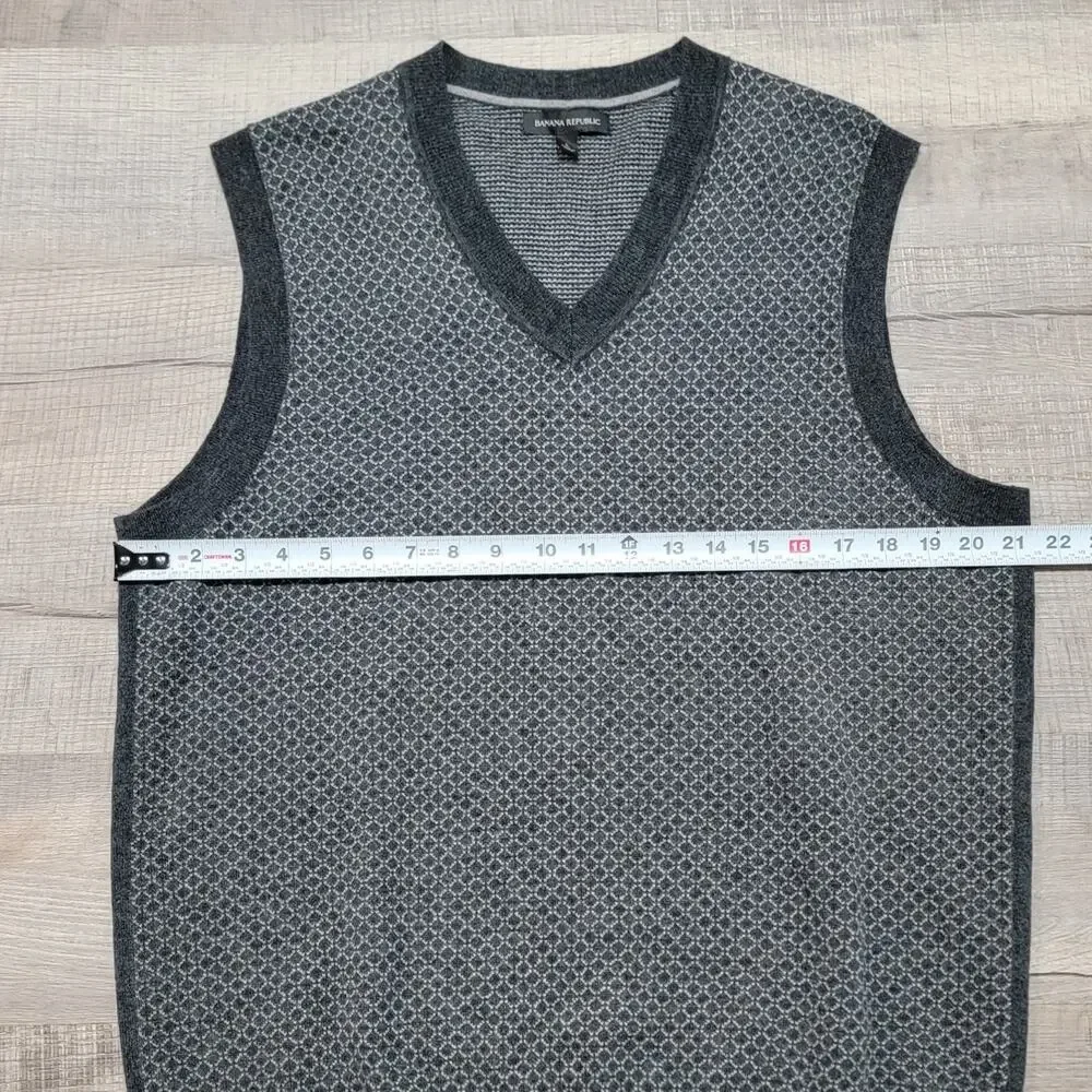 Banana‎ Republic Mens Merino Wool Alpaca Blend Sweater Vest Size Large V Neck